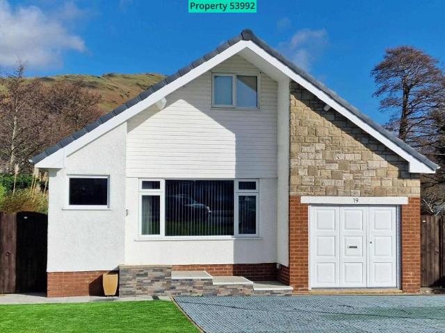 House for sale in Bryncrug, Wales