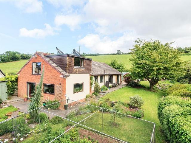 House for sale in Chapel Cleeve, Isle Of Man