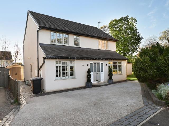 House for sale in Pudsey, West Yorkshire