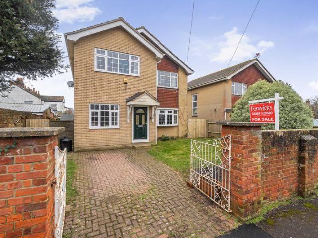 House for sale in Middlecroft, Hampshire