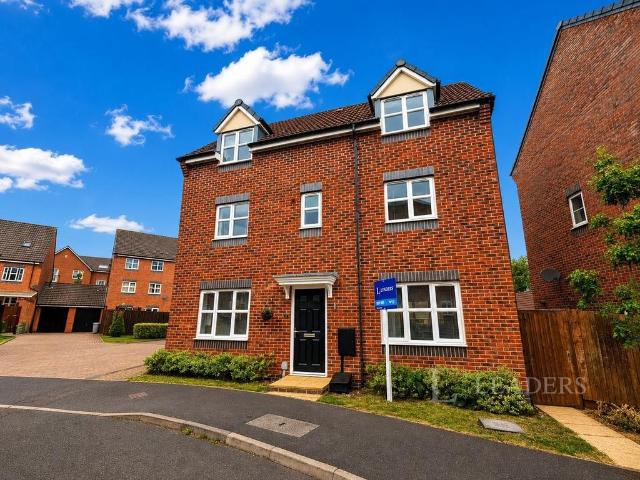 House for sale in Mickleover, East Midlands