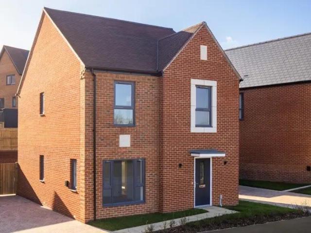 House for sale in Oakley, Merley