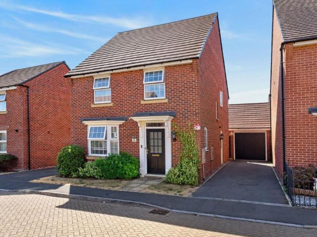 House for sale in Ise Lodge, Kettering