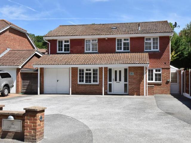 House for sale in Badger's Mount, The Butts