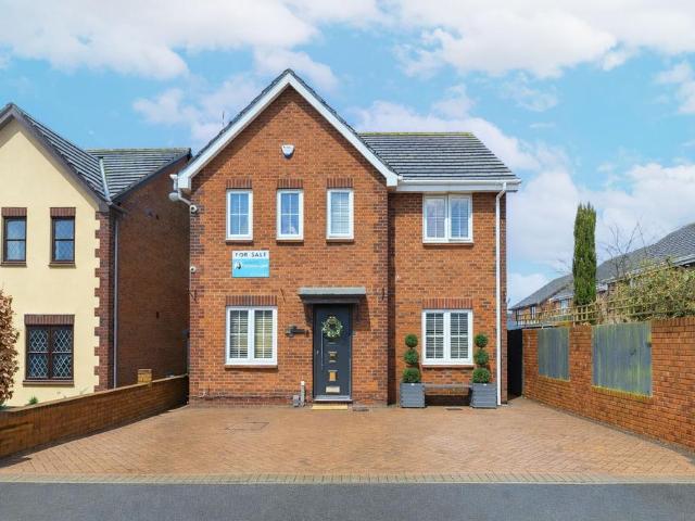 House for sale in Coedkernew, Newport