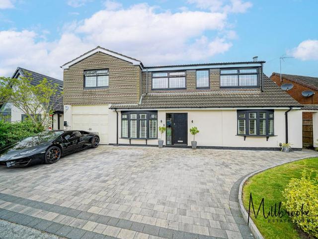 House for sale in Lane Head, Wigan