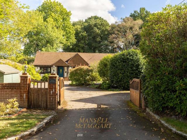 House for sale in Felbridge, Tandridge
