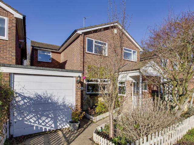 House for sale in Chepping Wycombe, Loudwater