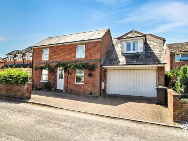 House for sale in Thatcham, West Berkshire