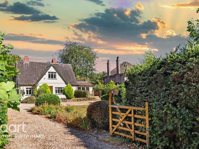House for sale in Winscombe and Sandford, Rowberrow