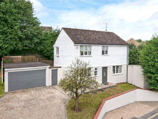 House for sale in Midway, Kent