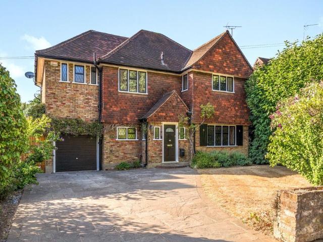 House for sale in Lower Green Esher, Blackhills