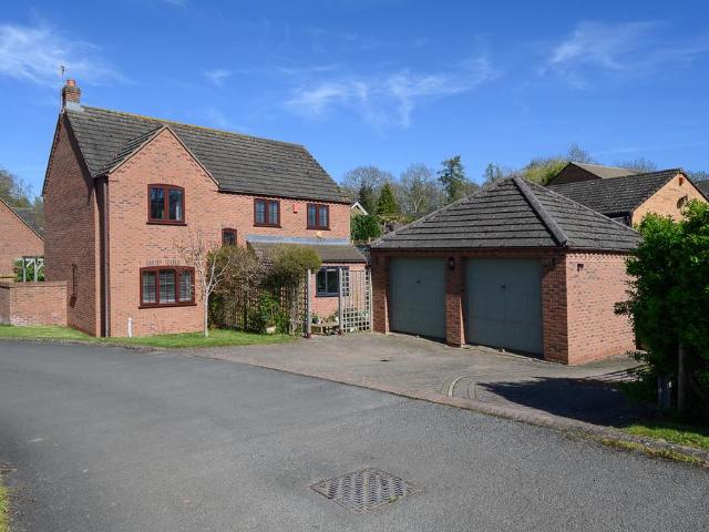 House for sale in Gorsley