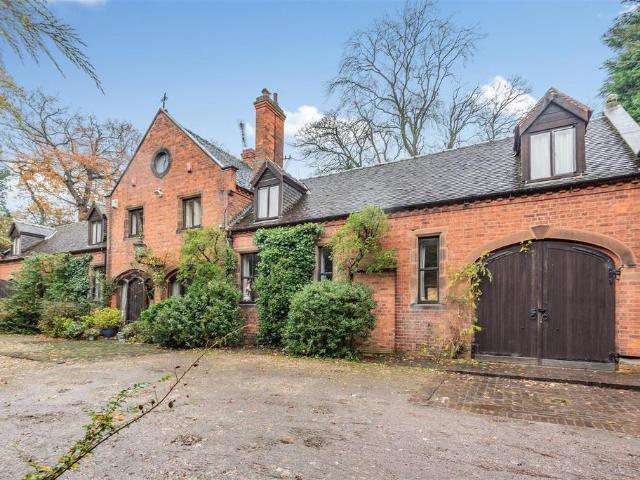 House for sale in Sutton Coldfield, West Midlands
