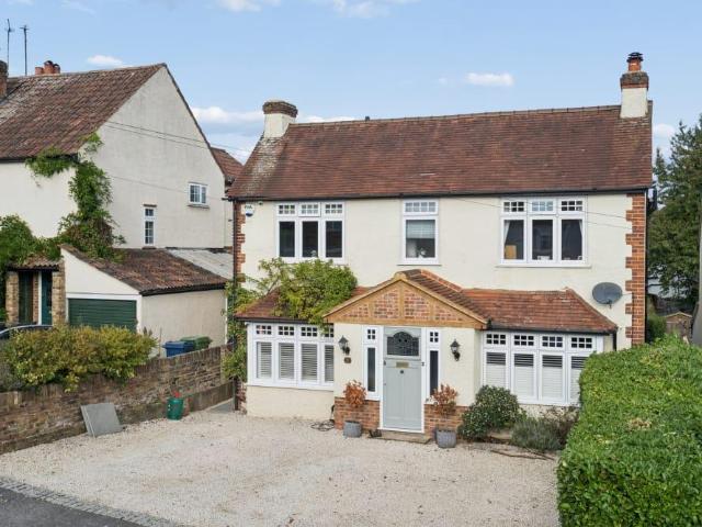 House for sale in Gravel Hill, Chalfont St. Peter