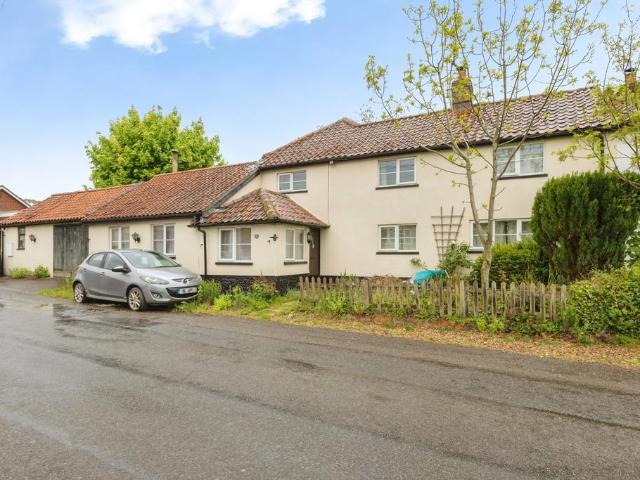 House for sale in East Tuddenham, Norfolk