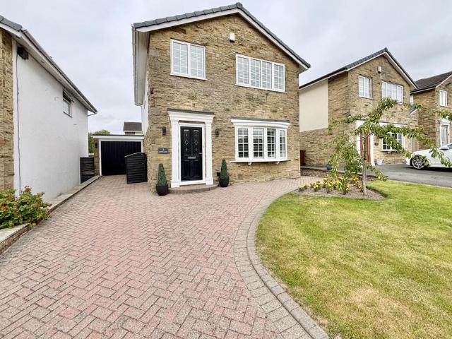 House for sale in Aberford, West Yorkshire