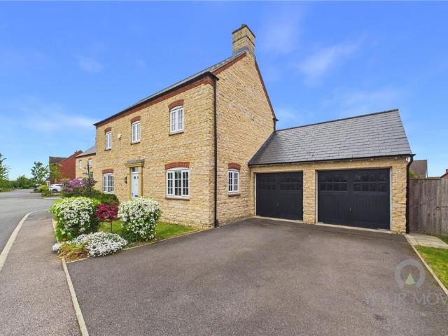 House for sale in Wootton, Northamptonshire