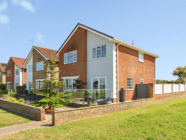 House for sale in Hamworthy, Poole