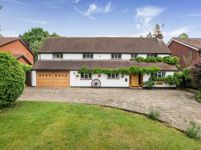 House for sale in Red Hill, Surrey