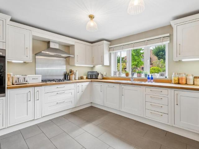 House for sale in Olney