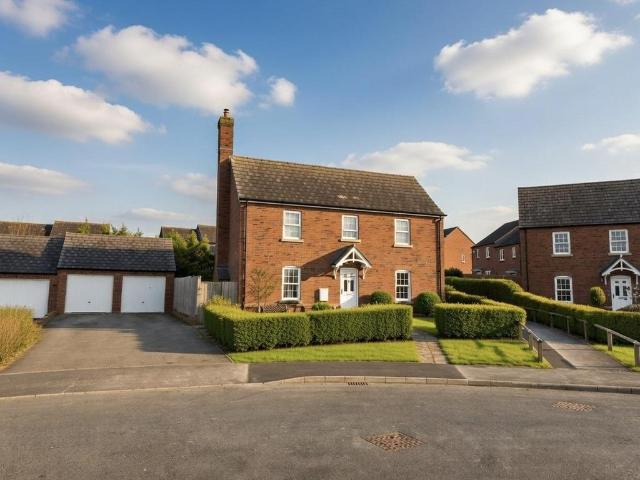 House for sale in Flore, Northamptonshire
