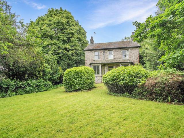 House for sale in Silverdale, Bare