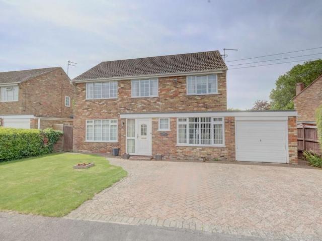 House for sale in Longwick, Buckinghamshire