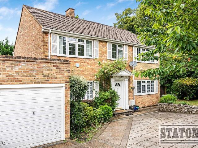 House for sale in Potters Bar, Hertfordshire