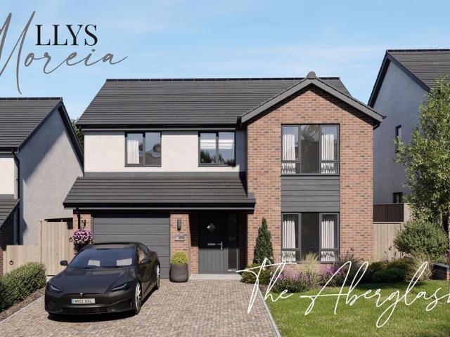 House for sale in Llangyndeyrn, Meinciau