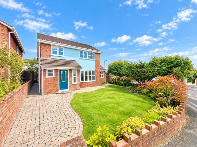 House for sale in Newcastle Higher, Pen-y-fai