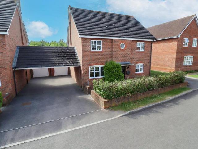 House for sale in Hart, Hampshire
