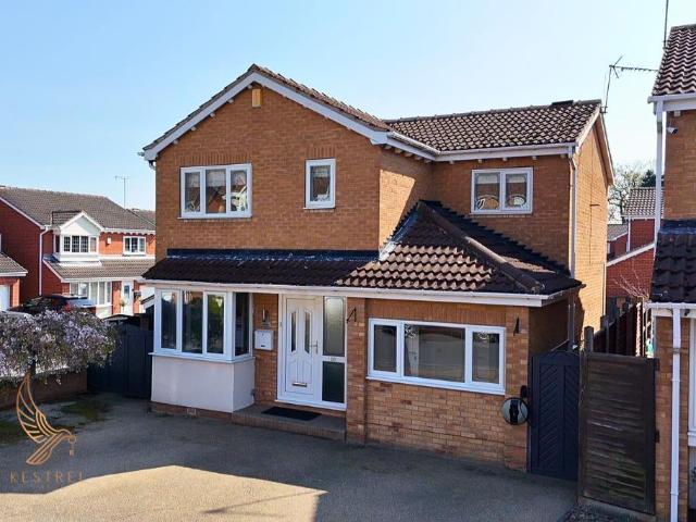 House for sale in Outwood, Outwood
