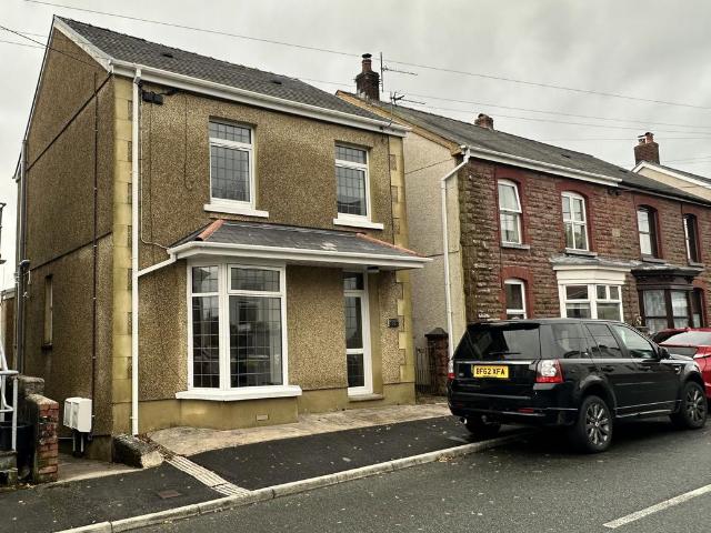 House for sale in Cwarter Bach, Lower Brynamman