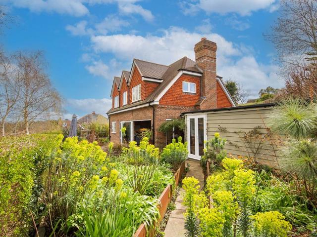 House for sale in Heathlands, East Sussex