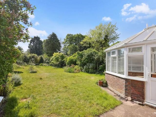 House for sale in Carshalton Beeches, Greater London