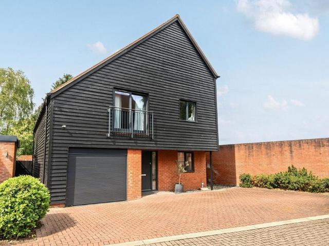 House for sale in Sutton Scotney, Hampshire