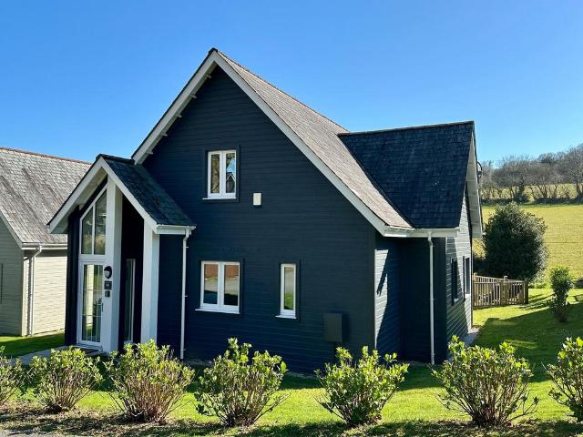 House for sale in Pentewan Valley, London Apprentice