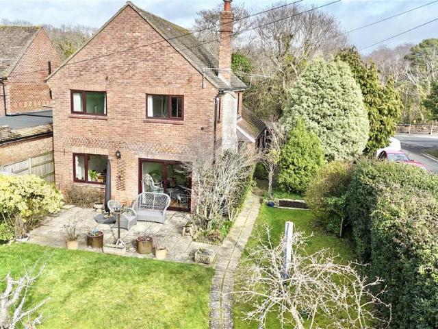 House for sale in Highcliffe