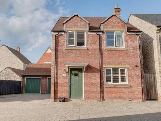 House for sale in East Wichel, Rodbourne
