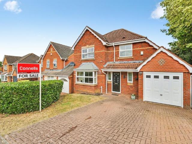House for sale in Northampton, Northamptonshire