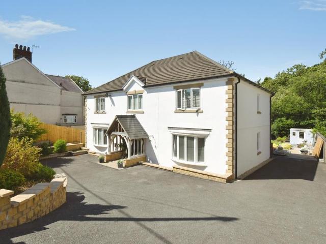 House for sale in Cwmamman, Glanaman