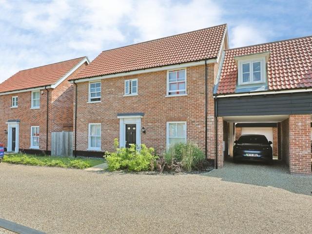 House for sale in Crostwick, Norfolk