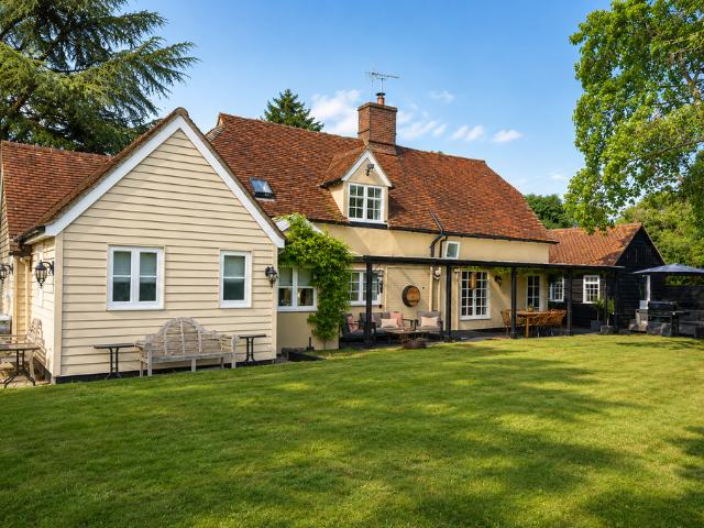 House for sale in Howlett End, Duton Hill