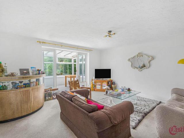 House for sale in Southgate, Greater London
