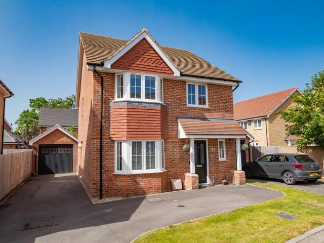 House for sale in Moulsham Green, Hart