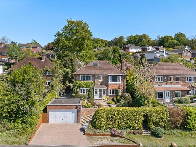 House for sale in Pachesham Park, Surrey