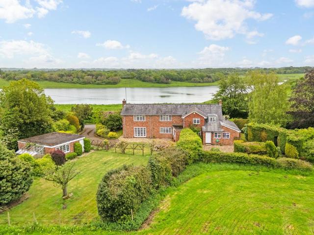 House for sale in Whisterfield, Lower Withington