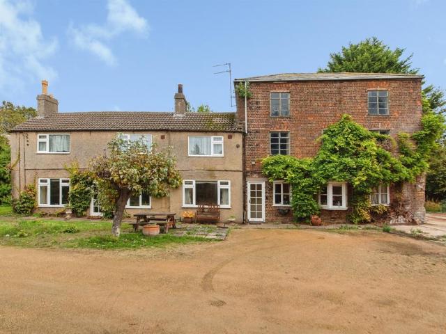House for sale in Little London, South Holland