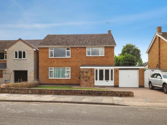 House for sale in Attenborough, East Midlands